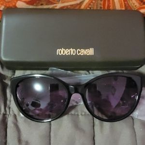 Roberto Cavalli Alrischa 824T Black Cat Eye Sunglasses